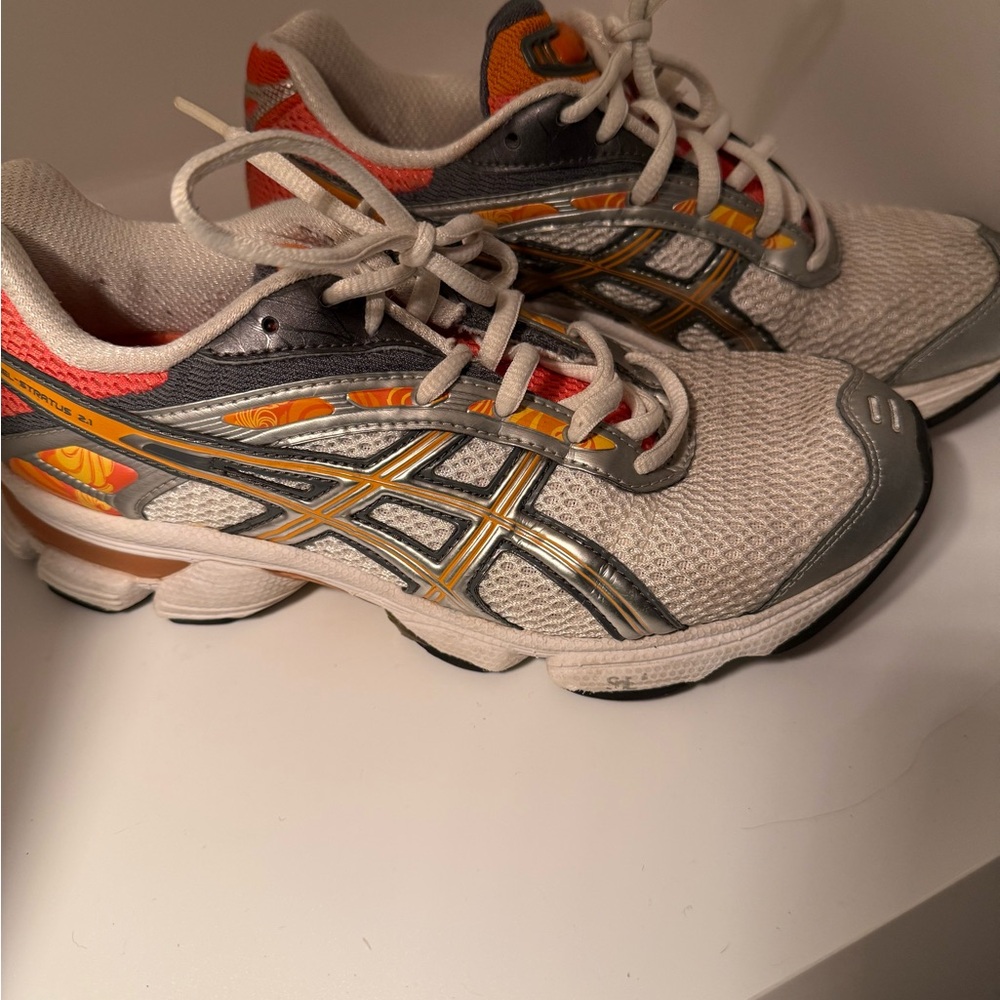 Asics White and Gray Athletic Shoes with Cushioned Sole
